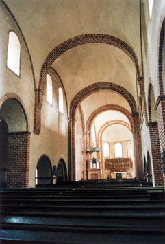Vorschaubild Kloster Arendsee, Kirche, Mittelschiff (Foto 1990)